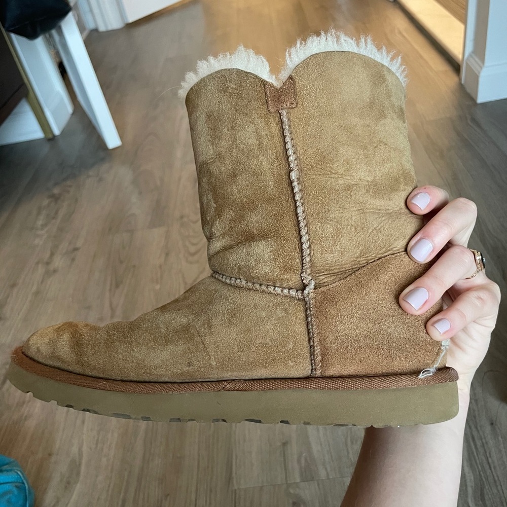 Chestnut Bailey Button Uggs - image 6